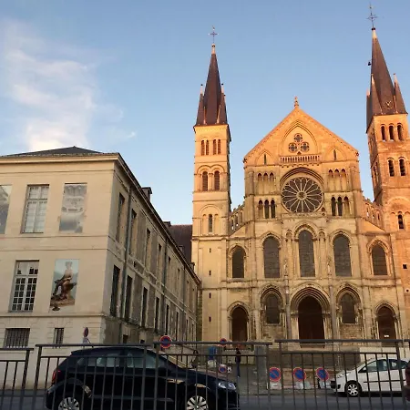Le Nid Des Rois, A 2 Pas De La Cathedrale Apartment