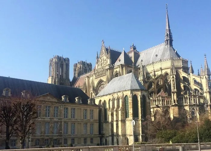 Le Nid Des Rois, à 2 Pas De La Cathédrale * Reims
