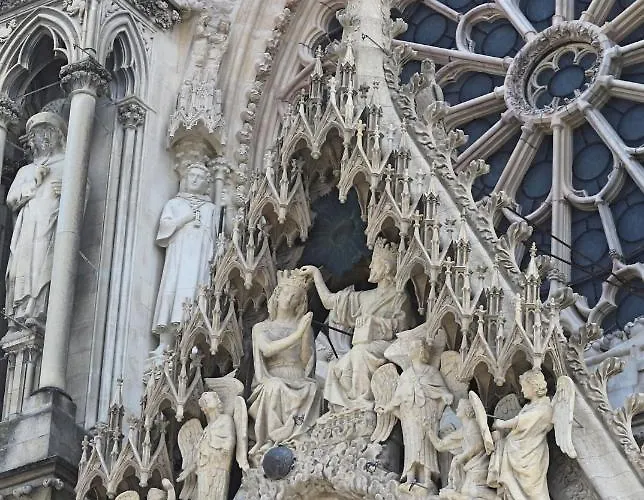 Le Nid Des Rois, à 2 Pas De La Cathédrale